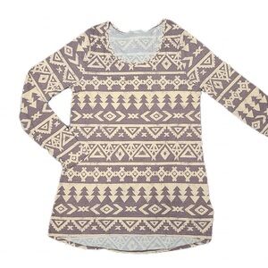 Lularoe Lynnae Aztec long sleeve tunic top